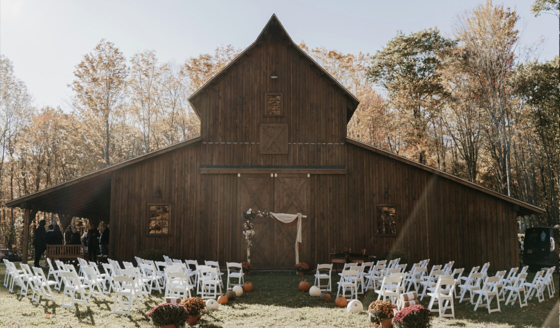 The Benefits of Hosting Your Wedding at a Barn Venue in Vermont
